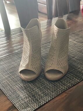 Women's Beige Perforated Peep-Toe Booties - Unbranded